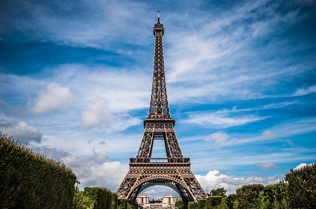 12 Facts about Paris