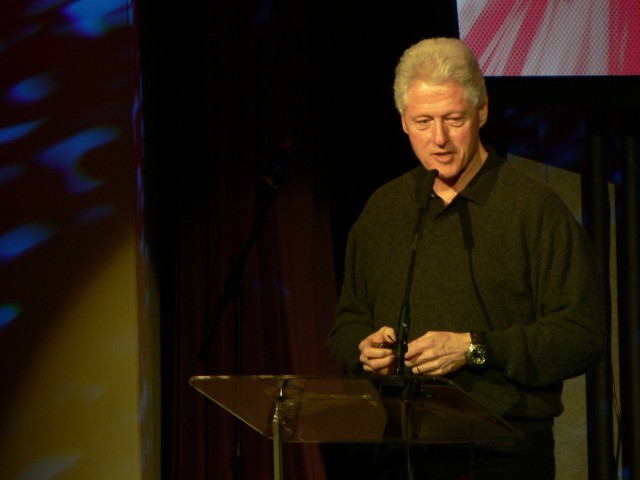 Bill_Clinton_talking_at_TED_2007